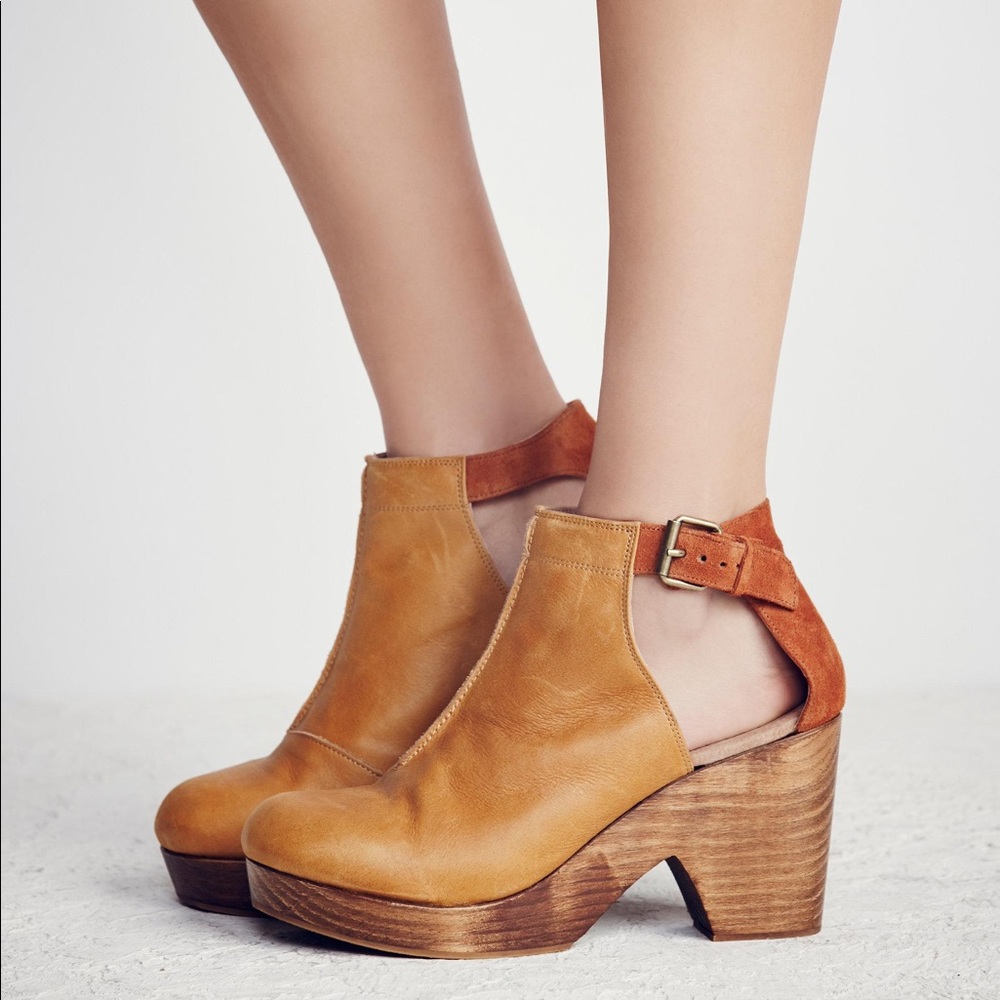 Free People Tan Brown Leather Cutout Mules - Picture 3 of 8